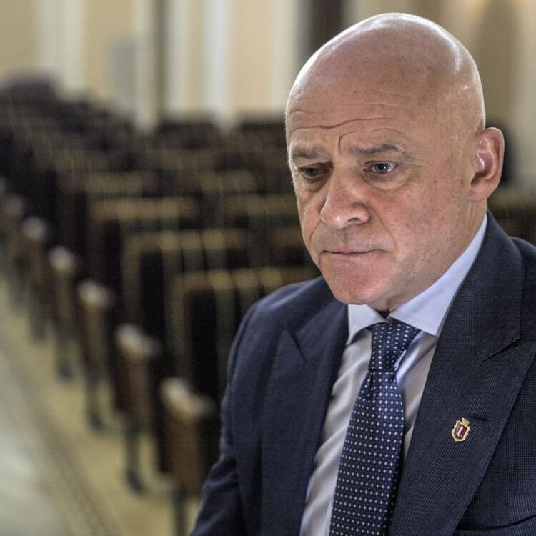 За что мэра Одессы Труханова лишили гражданства Украины?